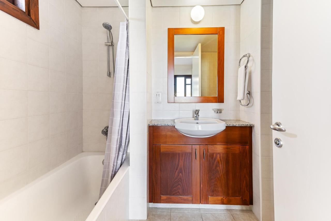 2 Bedroom Apartment Assia With Communal Pool, Aphrodite Hills Resort クークリア エクステリア 写真